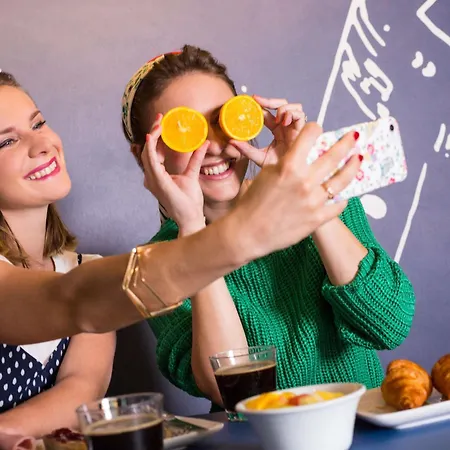 فندق إيبيس ستايلز باريس شارل ديغول إيربورت 3*